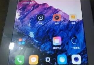 9寸平板電腦換2G內存手機或4G網手機觸控壞了但是還能用鼠標